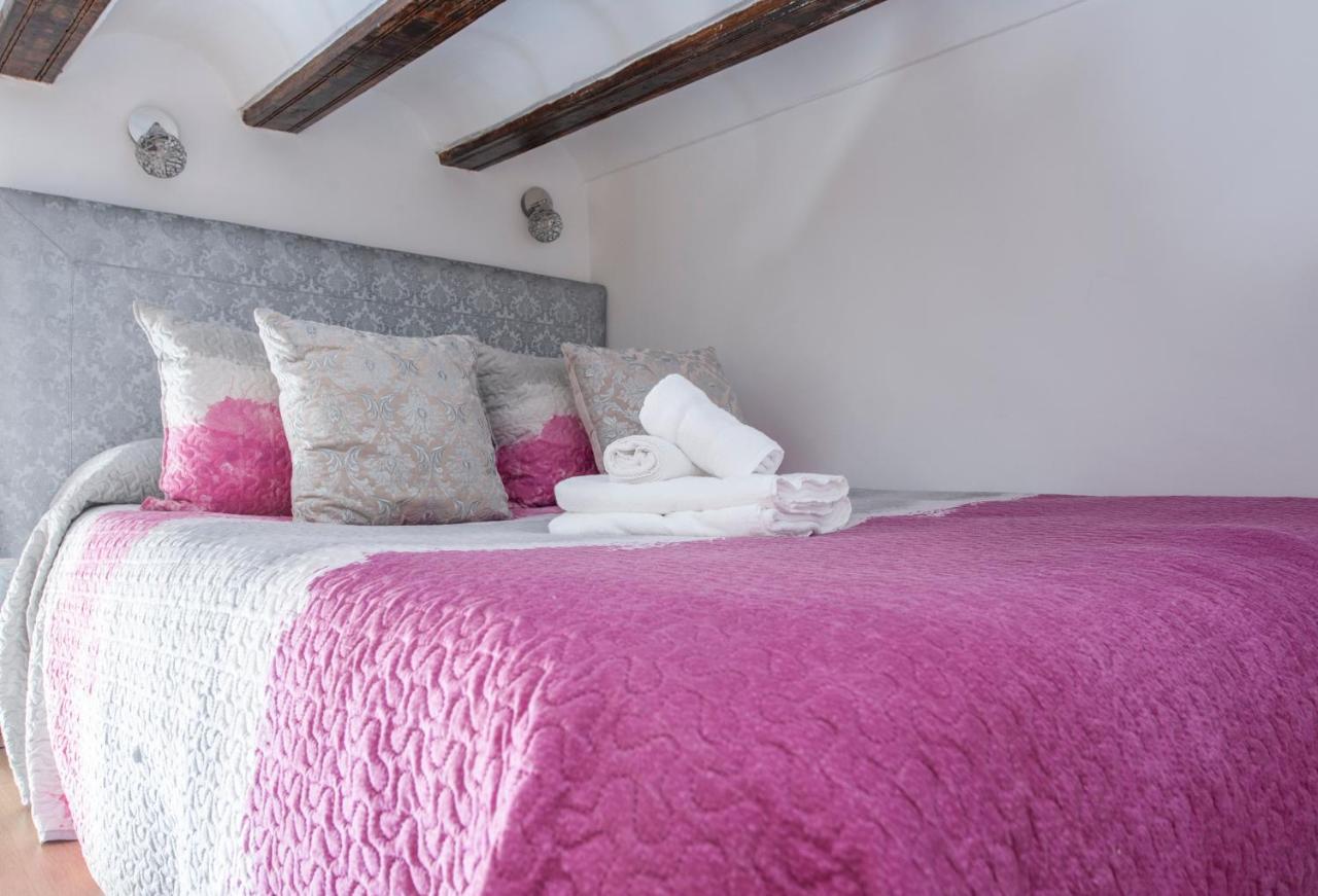 Santa Clara Chic Apartment Севілья Екстер'єр фото